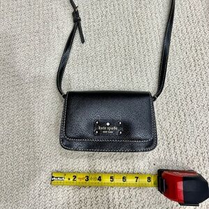 Black Kate Spade crossbody